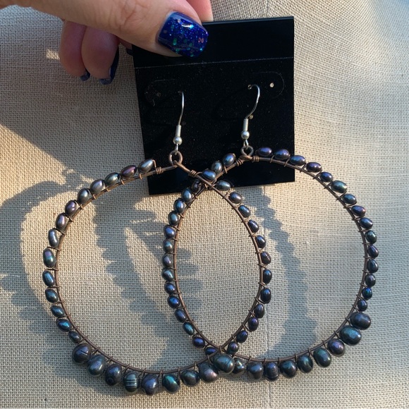 Iridescent Freshwater Pearl Hoop Earrings - Picture 9 of 16